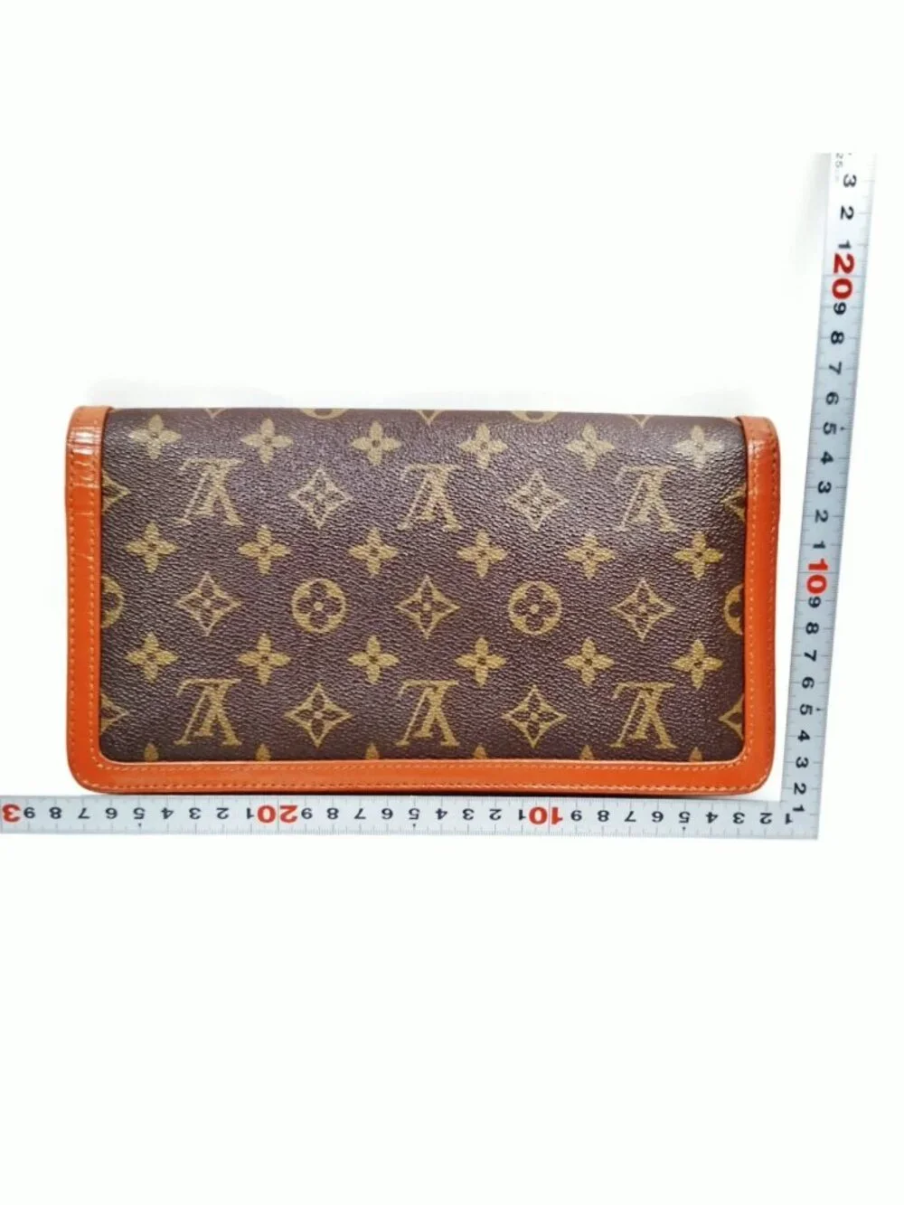 Authentic Louis Vuitton Pochette Dame GM Monogram Clutch - Picture 3 of 9